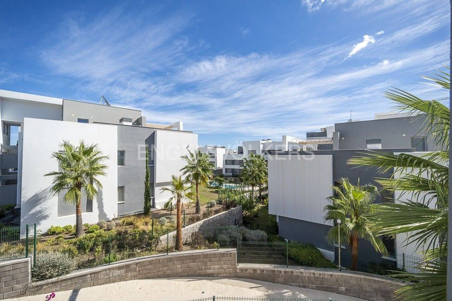 2 Zimmer Apartment zu verkaufen in New Golden Mile mit Pool Garage - 499.000 € (Ref: 9733477)