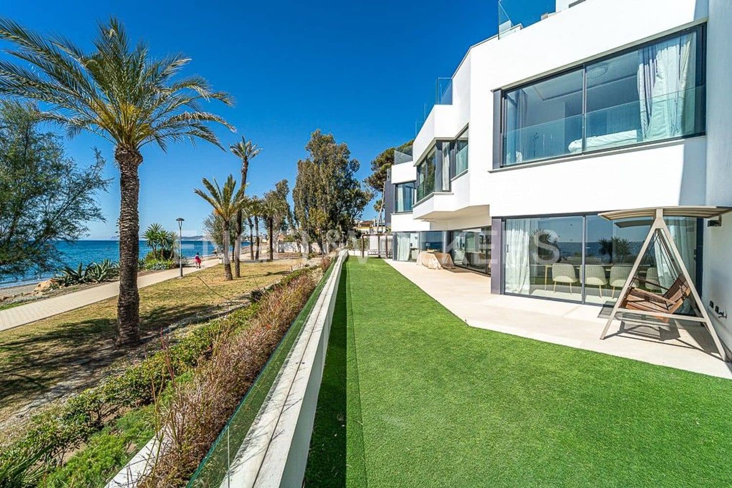 3 sovrum Hus till salu i Estepona med pool garage - 3 450 000 € (Ref: 9733479)
