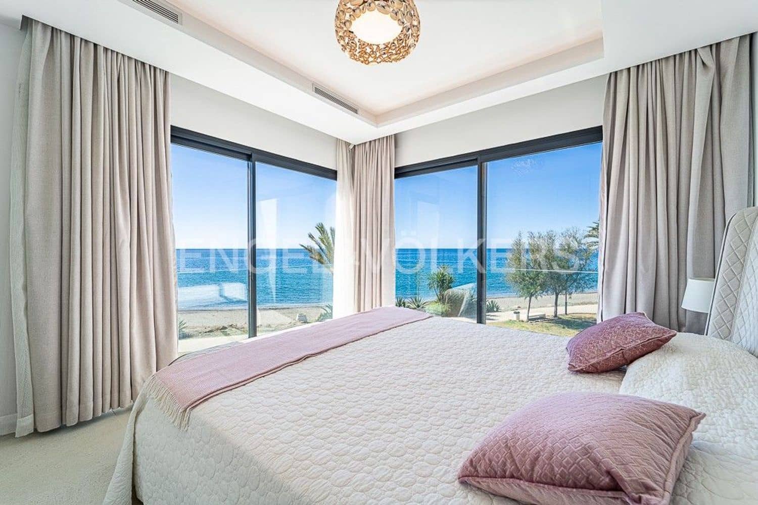 3 sovrum Hus till salu i Estepona med pool garage - 3 450 000 € (Ref: 9733479)