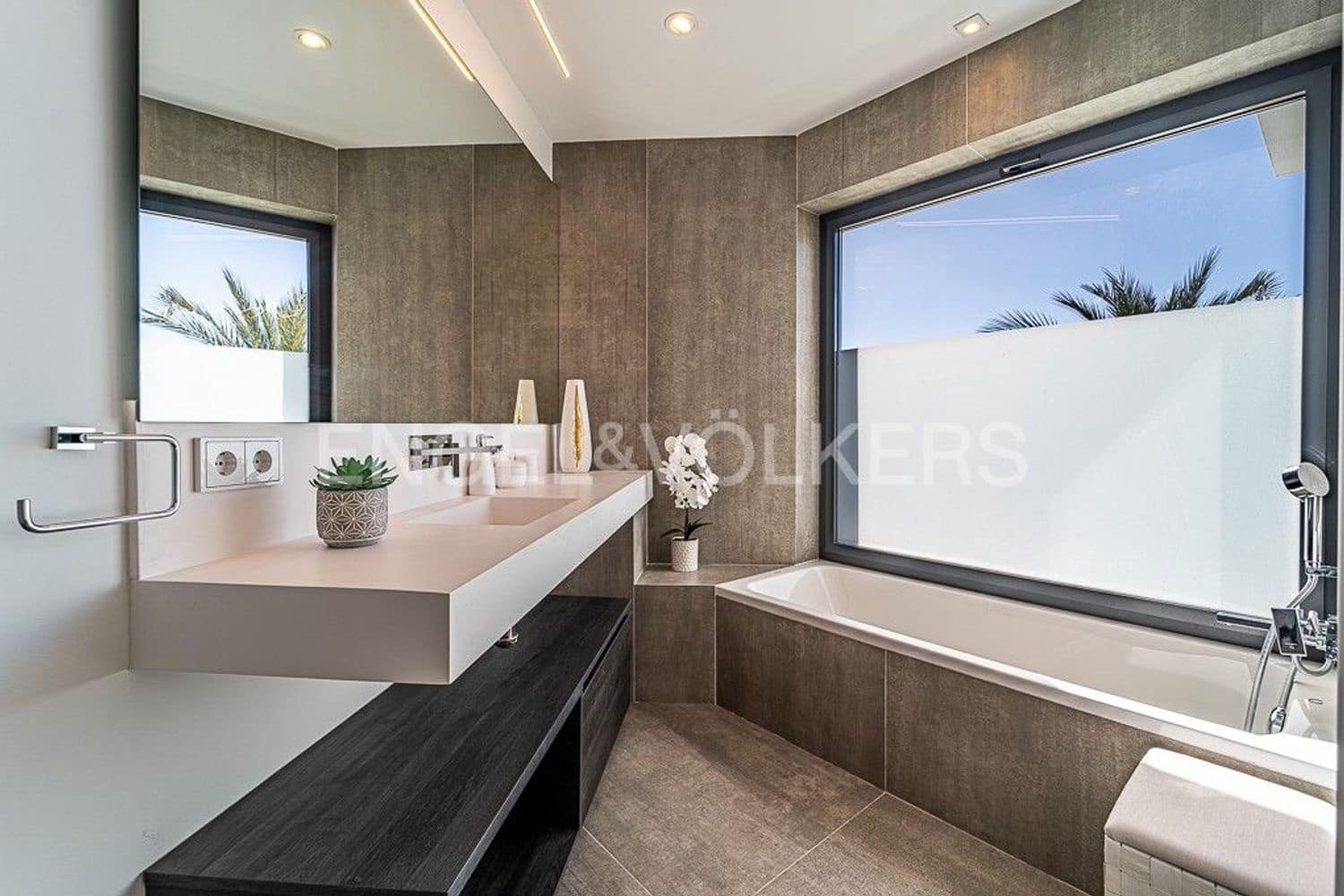 3 sovrum Hus till salu i Estepona med pool garage - 3 450 000 € (Ref: 9733479)