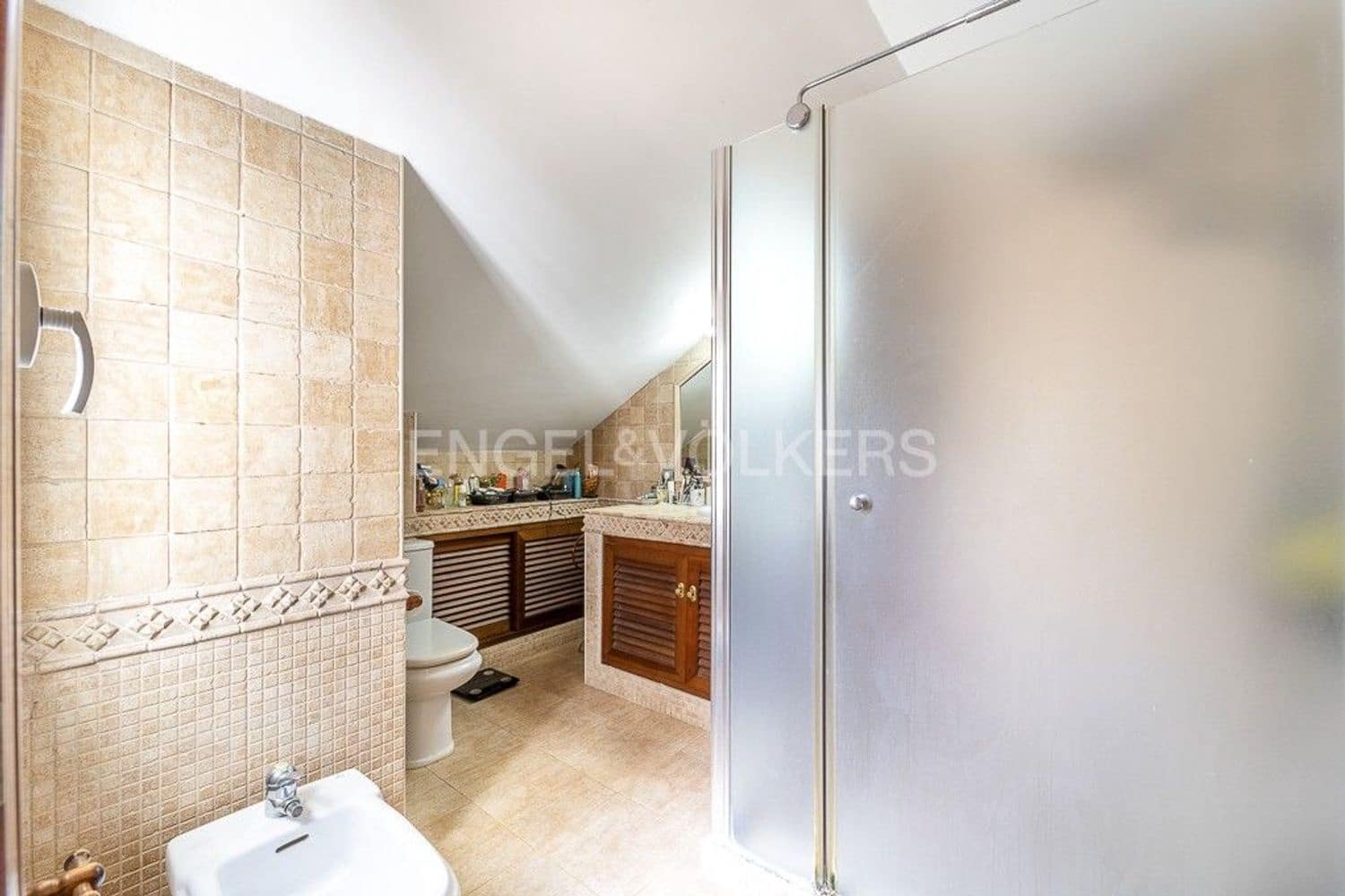 4 Zimmer Haus zu verkaufen in Estepona mit Garage - 695.000 € (Ref: 9733480)