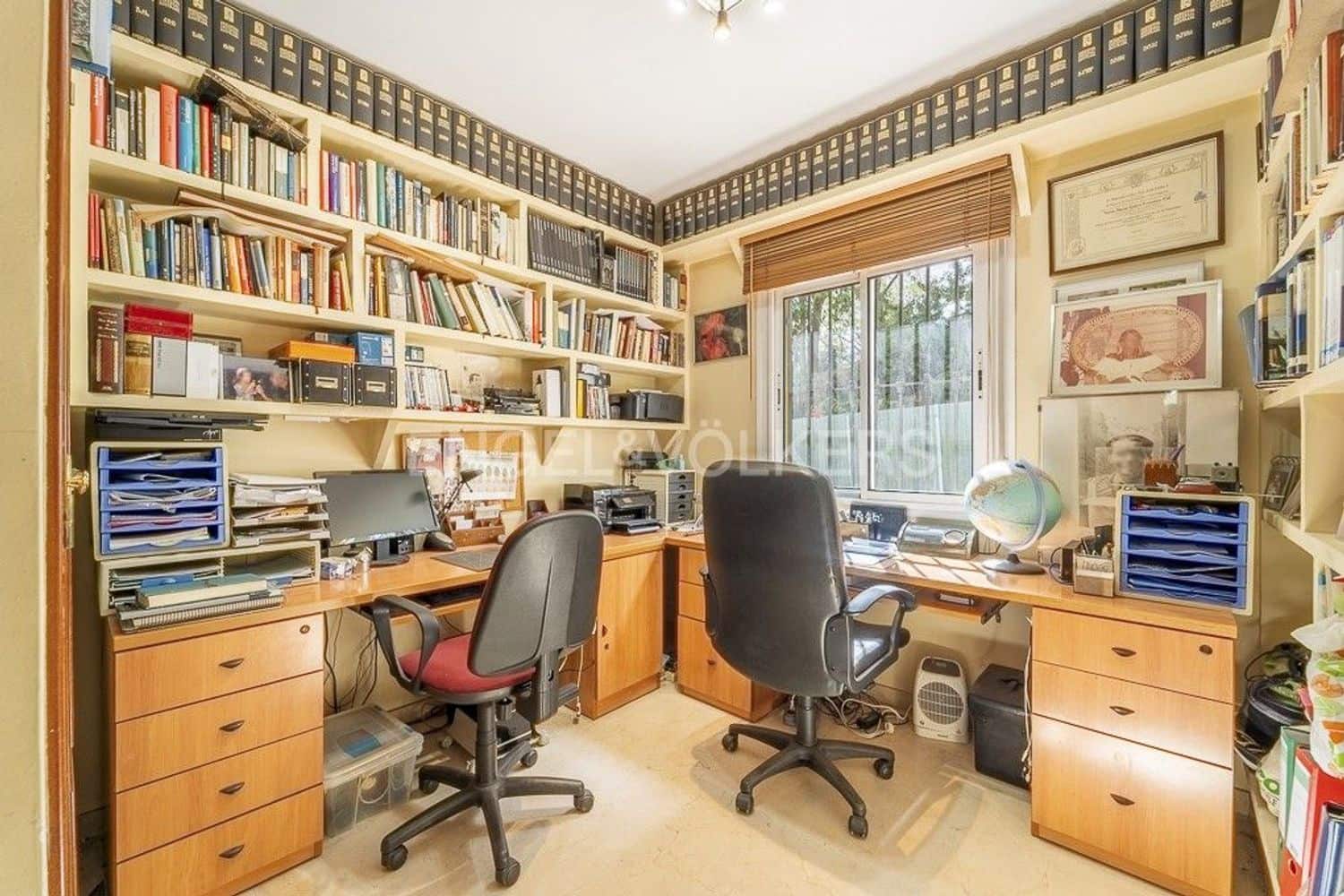 4 Zimmer Haus zu verkaufen in Estepona mit Garage - 695.000 € (Ref: 9733480)