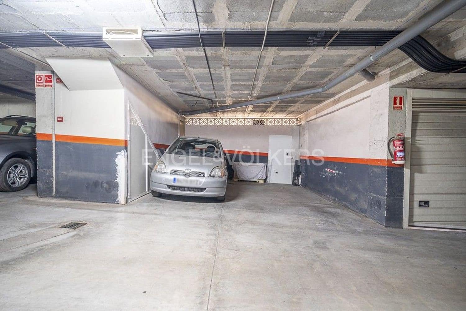 4 Zimmer Haus zu verkaufen in Estepona mit Garage - 695.000 € (Ref: 9733480)