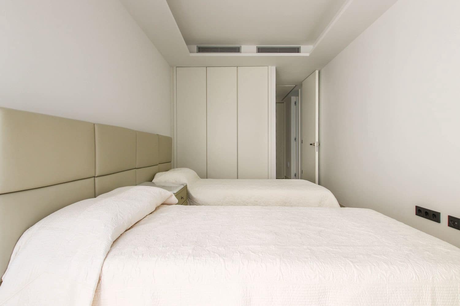 3 chambre Maison de Ville à vendre à Estepona avec piscine garage - 2 500 000 € (Ref: 9733482)