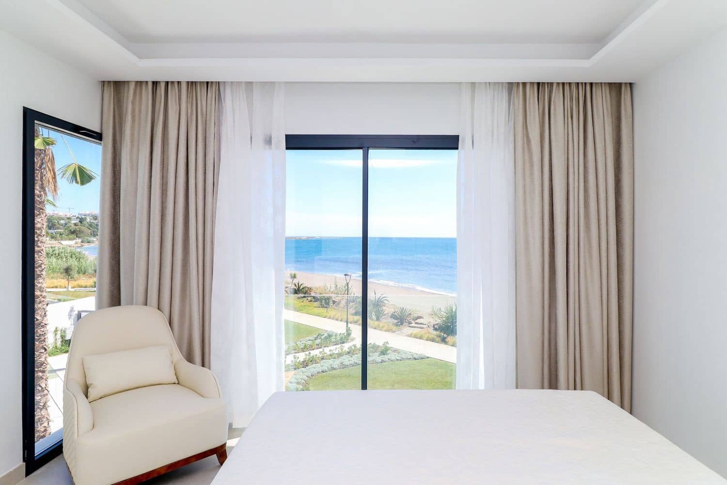 3 chambre Maison de Ville à vendre à Estepona avec piscine garage - 2 500 000 € (Ref: 9733482)