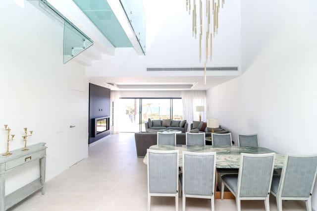3 chambre Maison de Ville à vendre à Guadalobón, Estepona avec piscine garage - 2 500 000 € (Ref: 9733482)