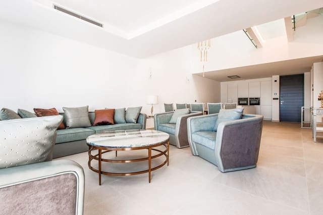 3 chambre Maison de Ville à vendre à Guadalobón, Estepona avec piscine garage - 2 500 000 € (Ref: 9733482)