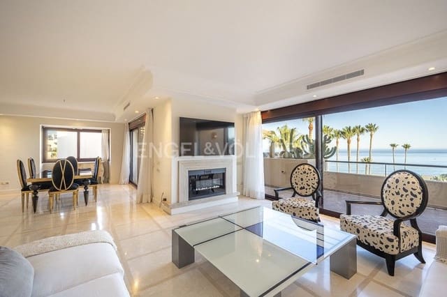 3 slaapkamer Appartement te koop in Costalita, Estepona met zwembad garage - € 2.795.000 (Ref: 9733483)