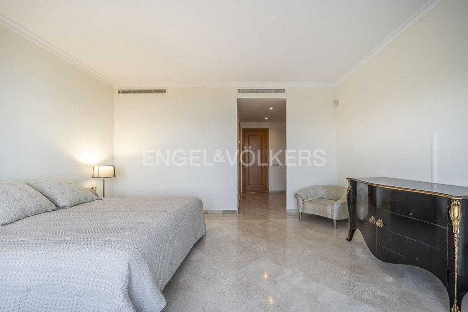 3 slaapkamer Appartement te koop in Costalita met zwembad garage - € 2.795.000 (Ref: 9733483)