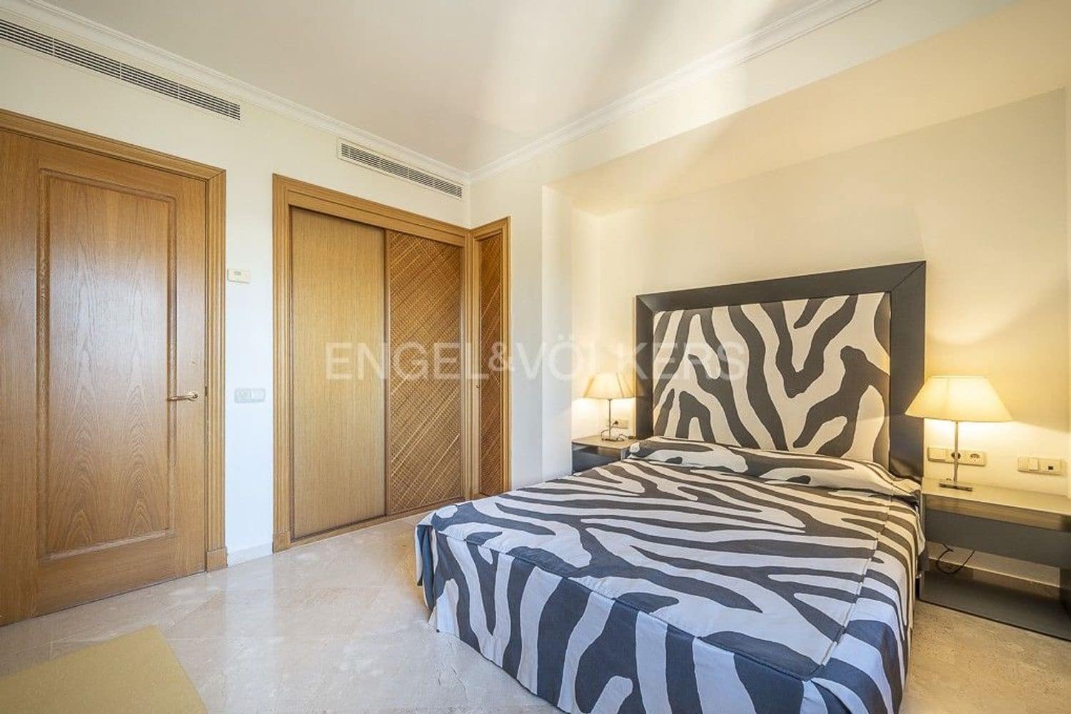 3 slaapkamer Appartement te koop in Costalita met zwembad garage - € 2.795.000 (Ref: 9733483)