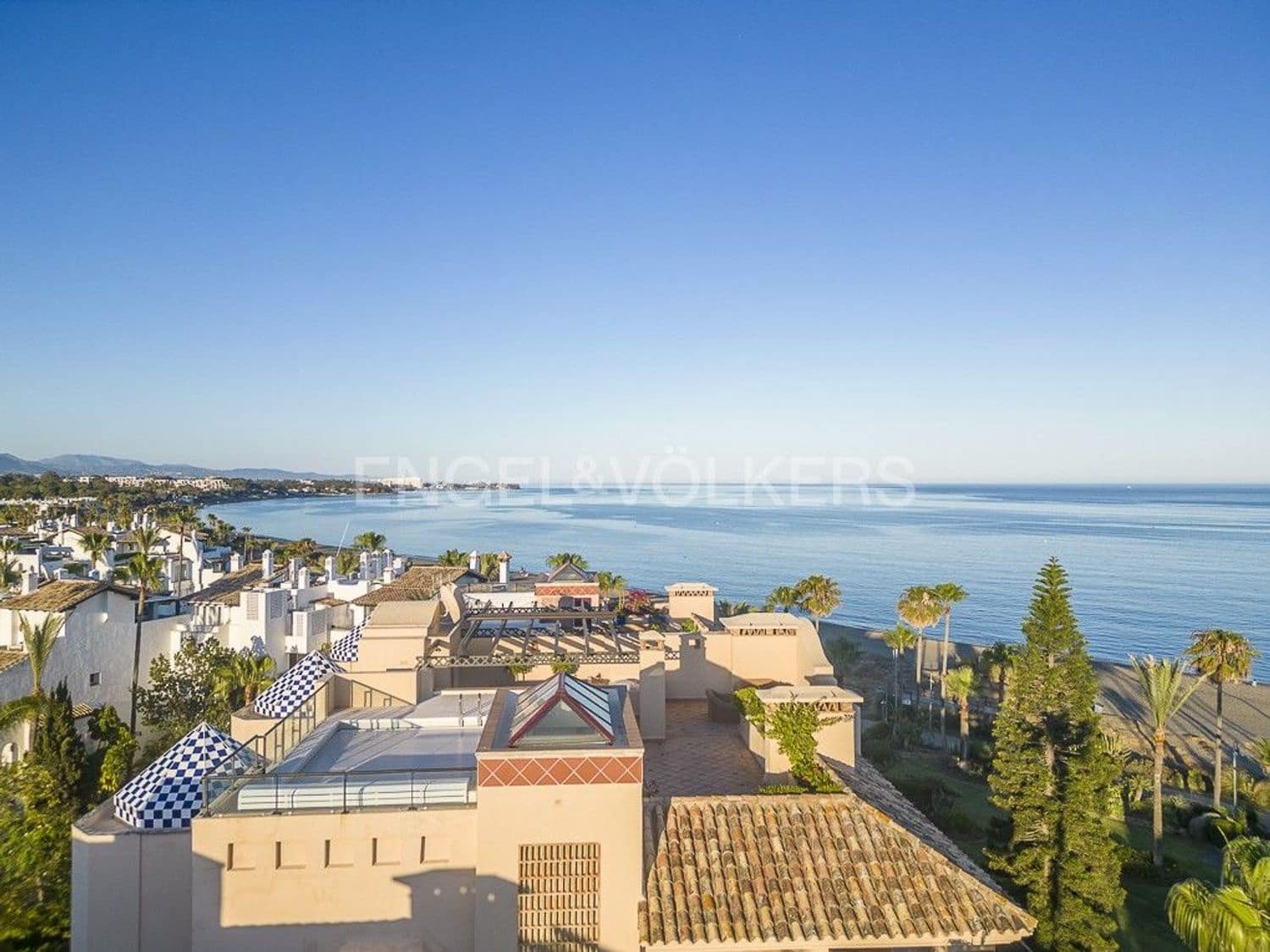 3 slaapkamer Appartement te koop in Costalita met zwembad garage - € 2.795.000 (Ref: 9733483)