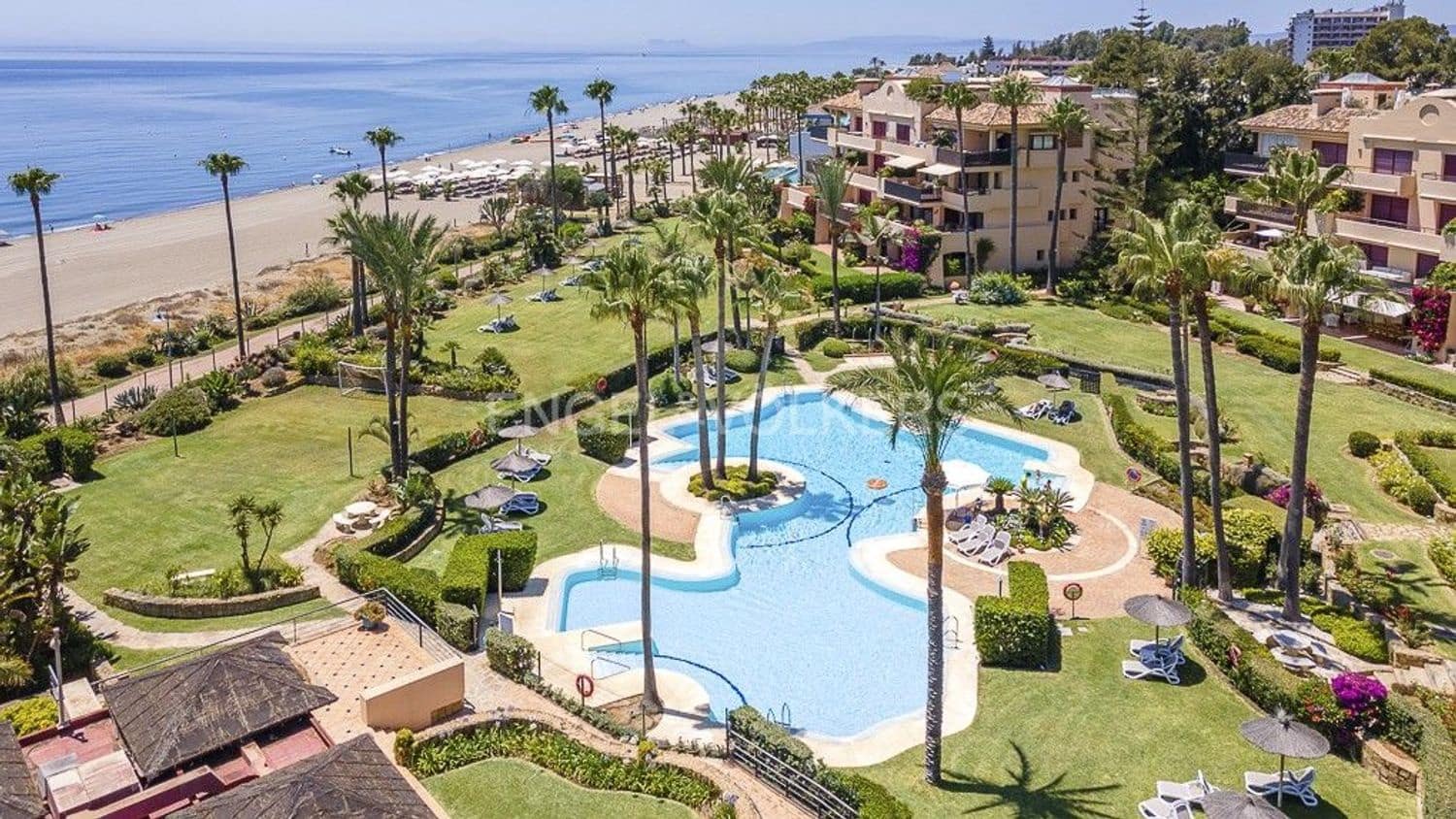 3 slaapkamer Appartement te koop in Costalita met zwembad garage - € 2.795.000 (Ref: 9733483)