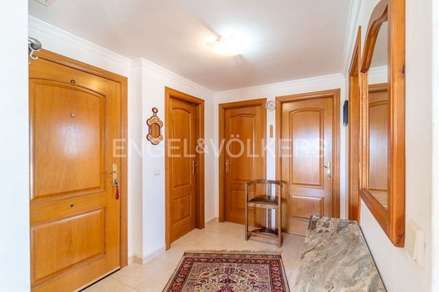 2 bedroom Apartment for sale in Cancelada, Estepona with garage - € 285,000 (Ref: 9733486)