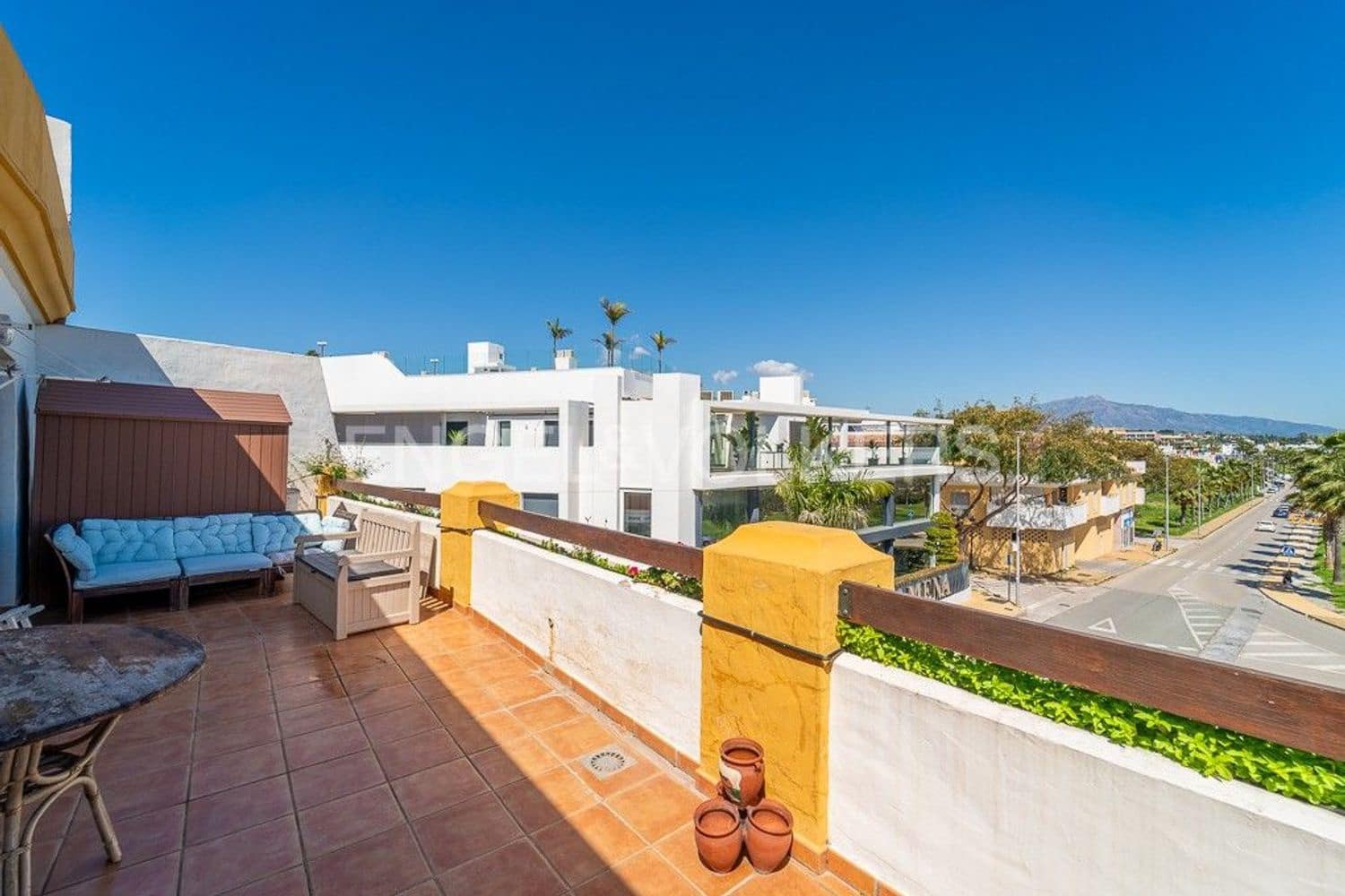 2 soveværelse Lejlighed til salg i New Golden Mile med garage - € 285.000 (Ref: 9733486)