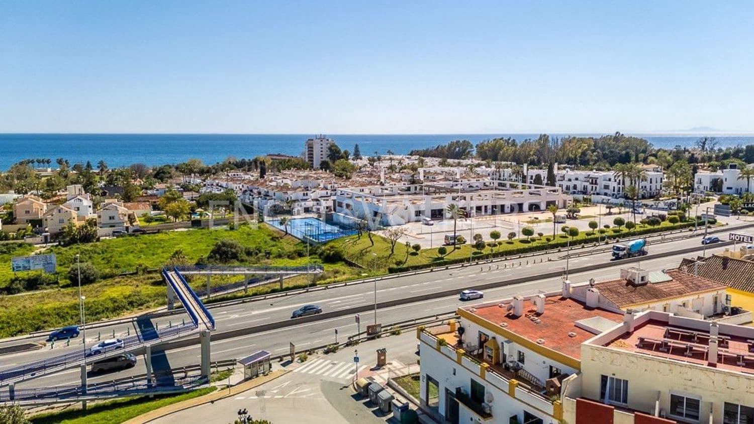 2 soveværelse Lejlighed til salg i New Golden Mile med garage - € 285.000 (Ref: 9733486)