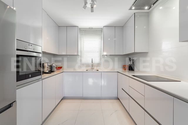 3 soverom Leilighet til salgs i Bel-Air, Estepona med svømmebasseng garasje - € 499 000 (Ref: 9733489)