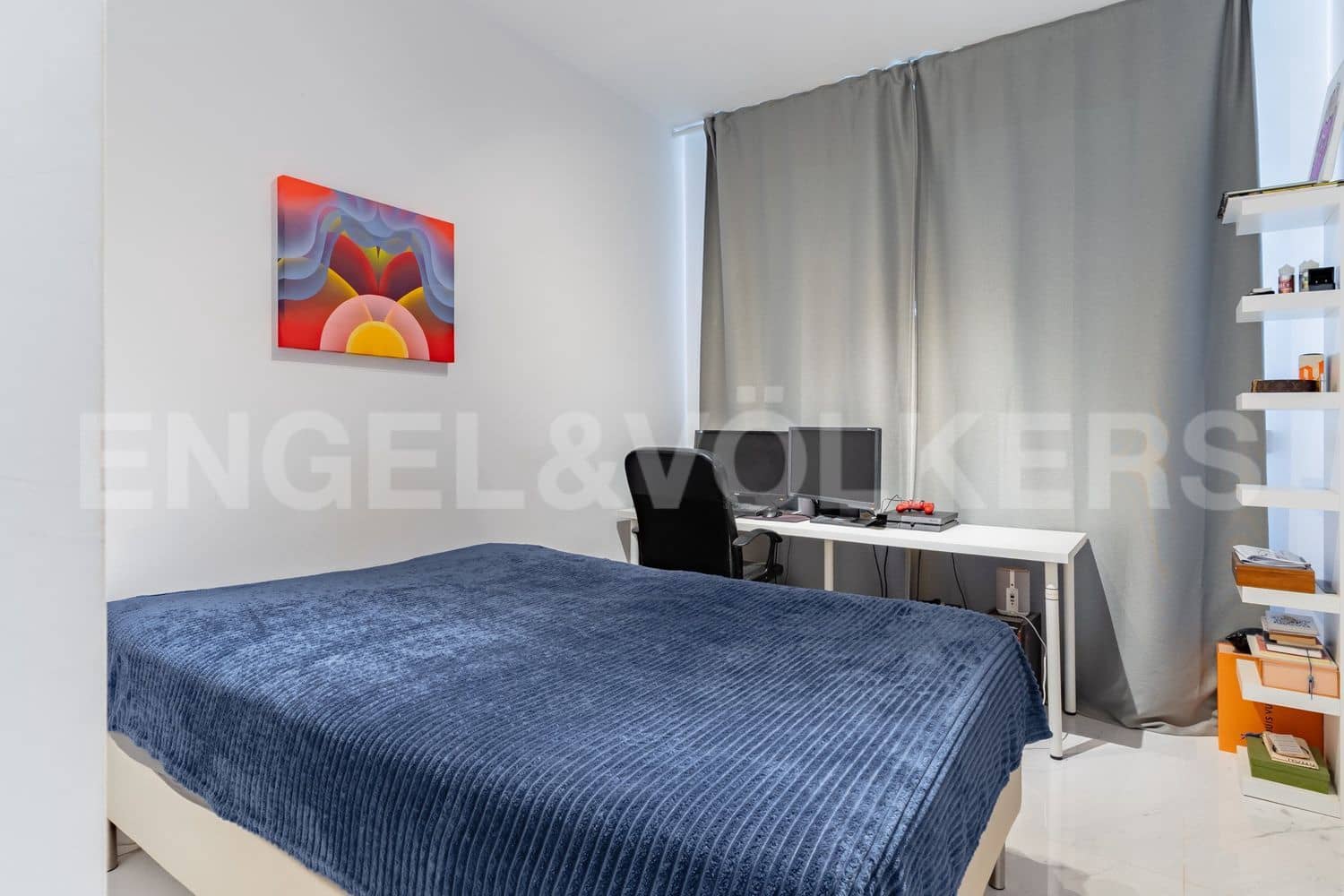 3 bedroom Apartment for sale in Estepona with pool garage - € 499,000 (Ref: 9733489)