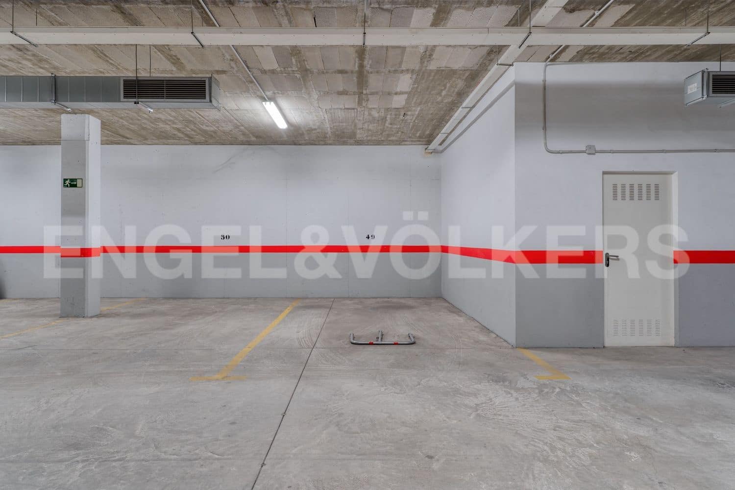 3 bedroom Apartment for sale in Estepona with pool garage - € 499,000 (Ref: 9733489)