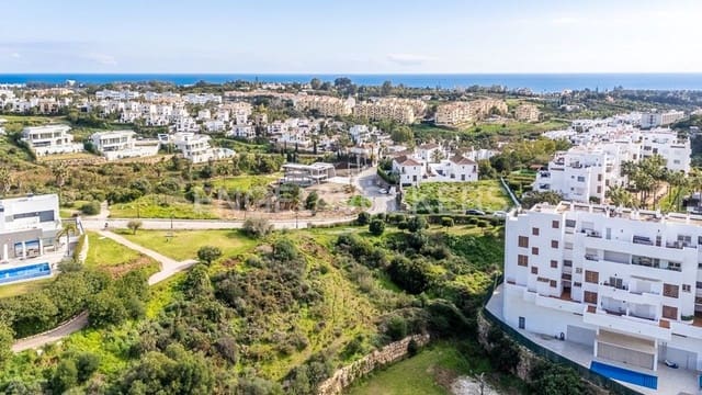 Landgrundstück zu verkaufen in La Concha - Resina Golf, Estepona - 380.000 € (Ref: 9733490)