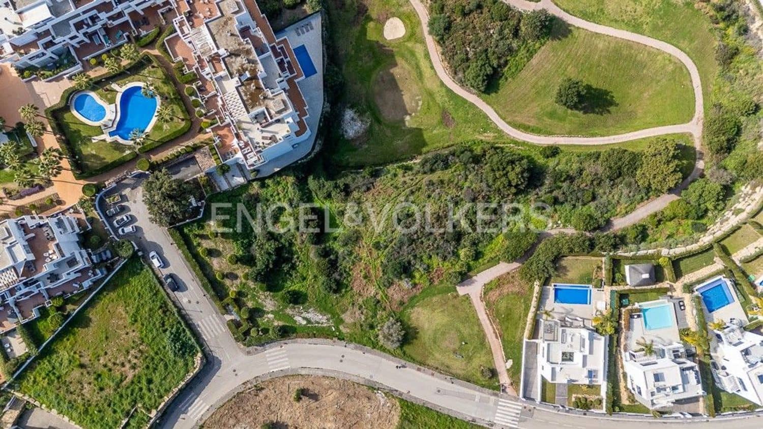 Landgrundstück zu verkaufen in Estepona - 350.000 € (Ref: 9733492)