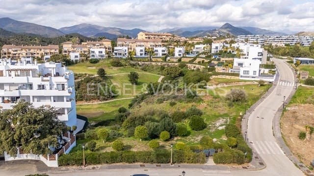 Landgrundstück zu verkaufen in La Concha - Resina Golf, Estepona - 350.000 € (Ref: 9733492)
