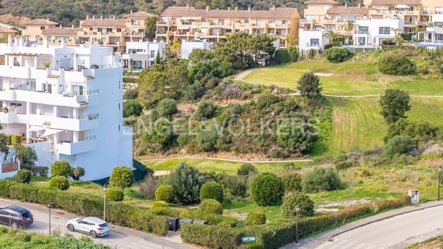 Landgrundstück zu verkaufen in La Concha - Resina Golf, Estepona - 350.000 € (Ref: 9733492)