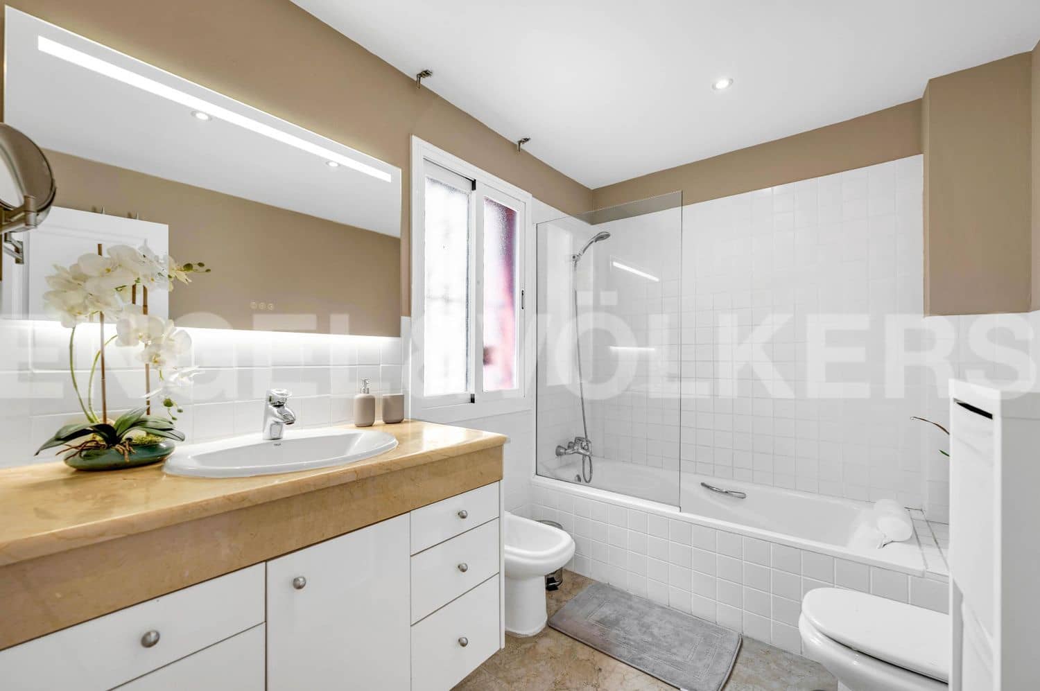 3 bedroom Townhouse for sale in New Golden Mile with pool garage - € 540,000 (Ref: 9733493)