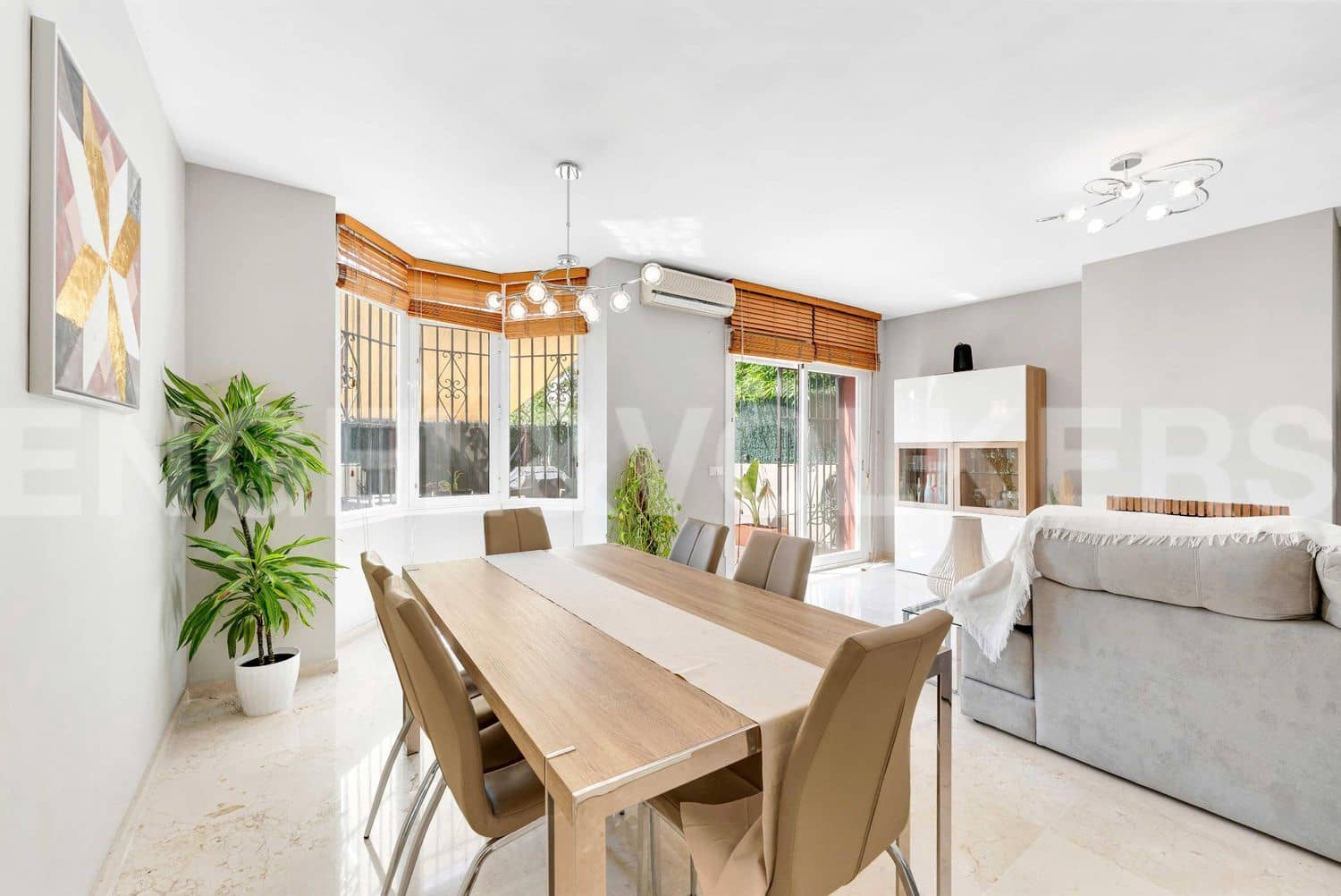 3 bedroom Townhouse for sale in New Golden Mile with pool garage - € 540,000 (Ref: 9733493)