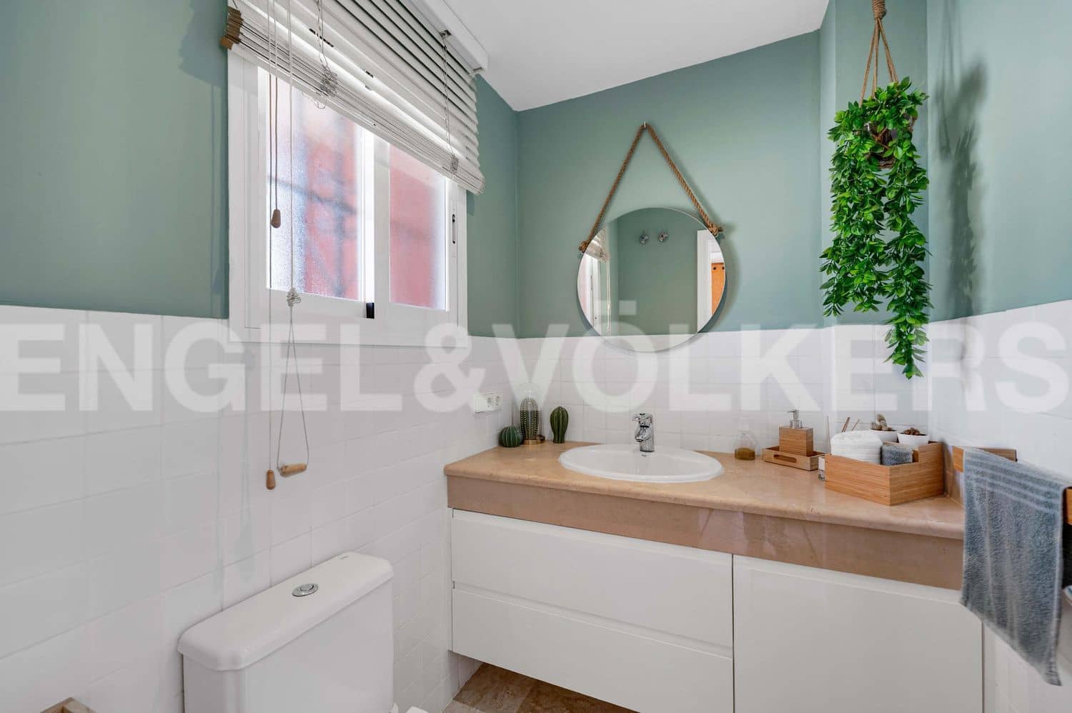 3 bedroom Townhouse for sale in New Golden Mile with pool garage - € 540,000 (Ref: 9733493)