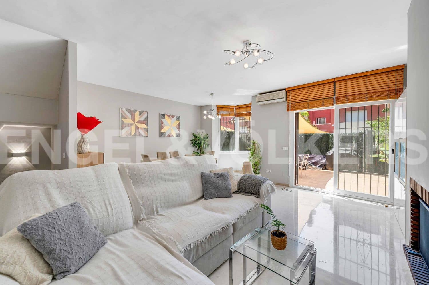 3 bedroom Townhouse for sale in New Golden Mile with pool garage - € 540,000 (Ref: 9733493)