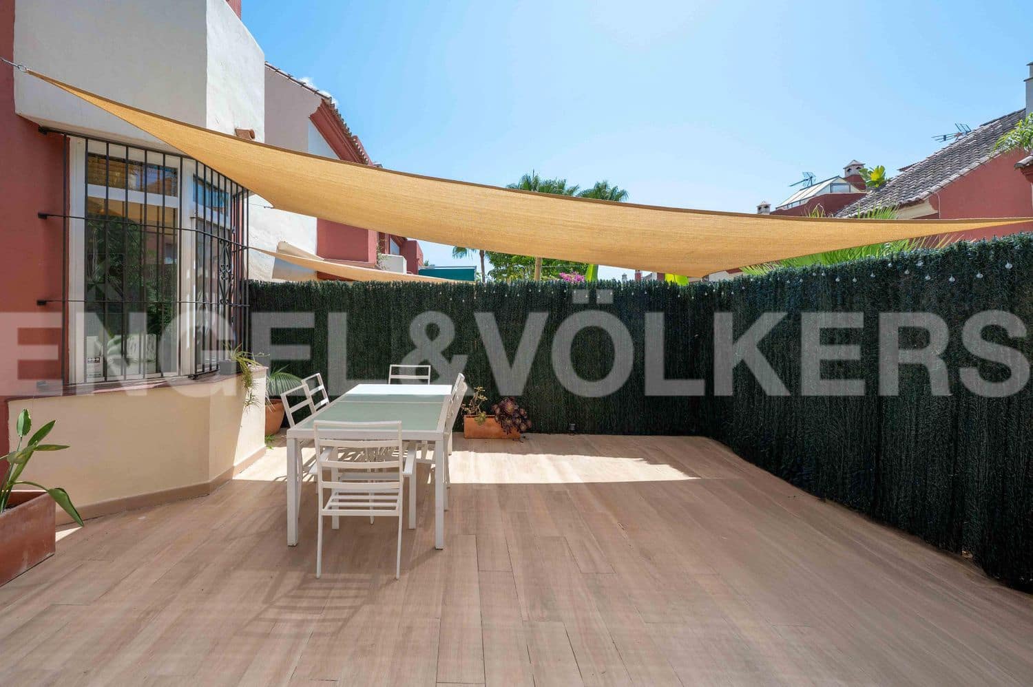 3 bedroom Townhouse for sale in New Golden Mile with pool garage - € 540,000 (Ref: 9733493)