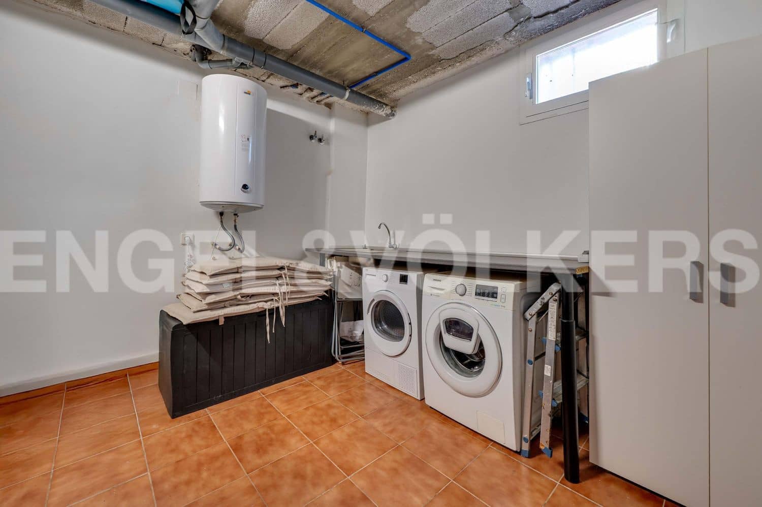 3 bedroom Townhouse for sale in New Golden Mile with pool garage - € 540,000 (Ref: 9733493)