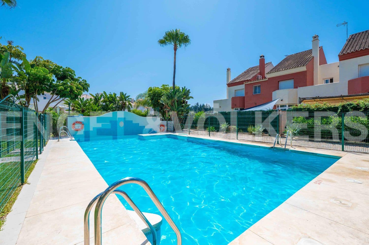 3 bedroom Townhouse for sale in New Golden Mile with pool garage - € 540,000 (Ref: 9733493)