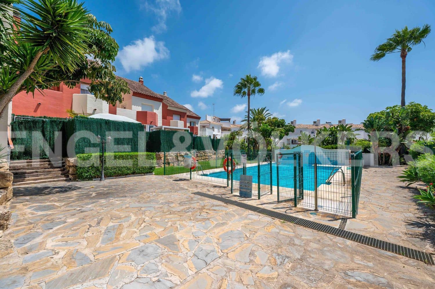 3 bedroom Townhouse for sale in New Golden Mile with pool garage - € 540,000 (Ref: 9733493)