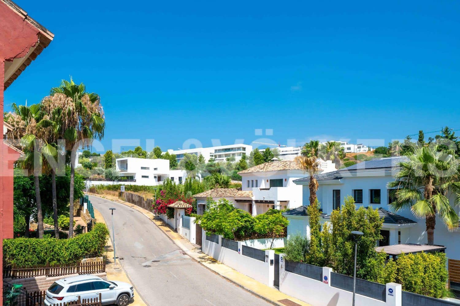 3 bedroom Townhouse for sale in New Golden Mile with pool garage - € 540,000 (Ref: 9733493)