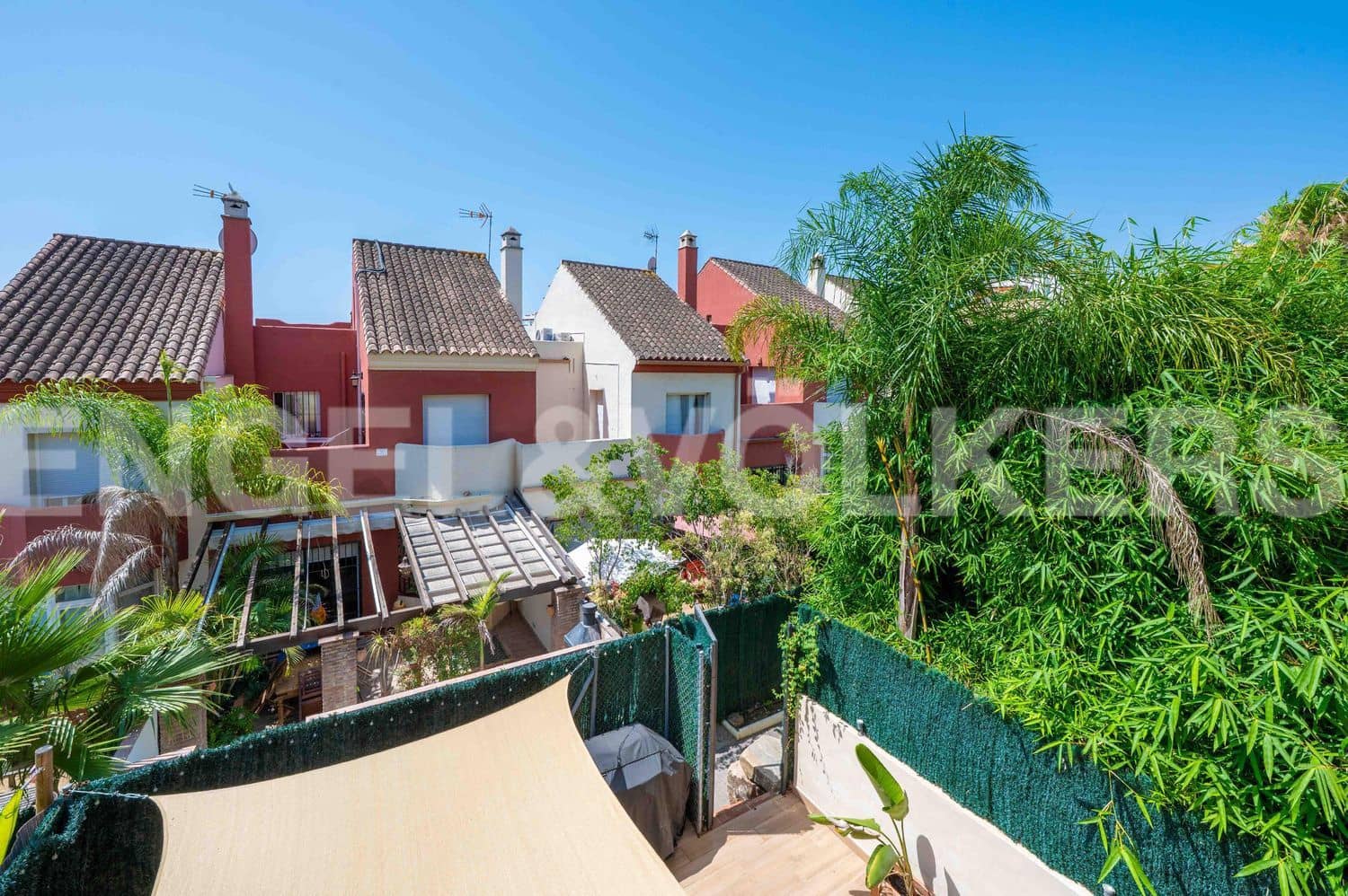 3 bedroom Townhouse for sale in New Golden Mile with pool garage - € 540,000 (Ref: 9733493)