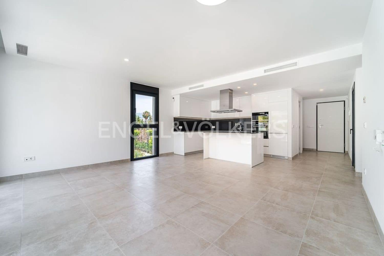 3 slaapkamer Appartement te koop in New Golden Mile met zwembad garage - € 895.000 (Ref: 9733494)