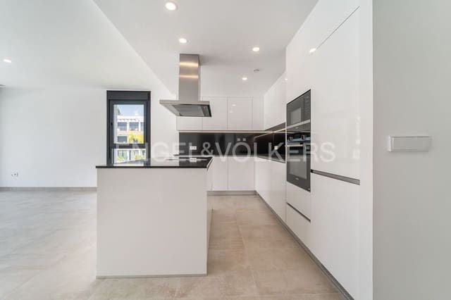 3 slaapkamer Appartement te koop in La Alquería, Estepona met zwembad garage - € 895.000 (Ref: 9733494)