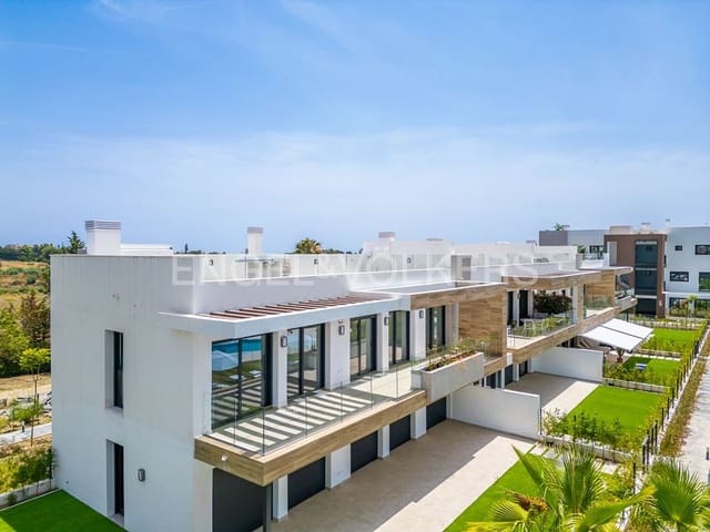 3 slaapkamer Appartement te koop in La Alquería, Estepona met zwembad garage - € 895.000 (Ref: 9733494)