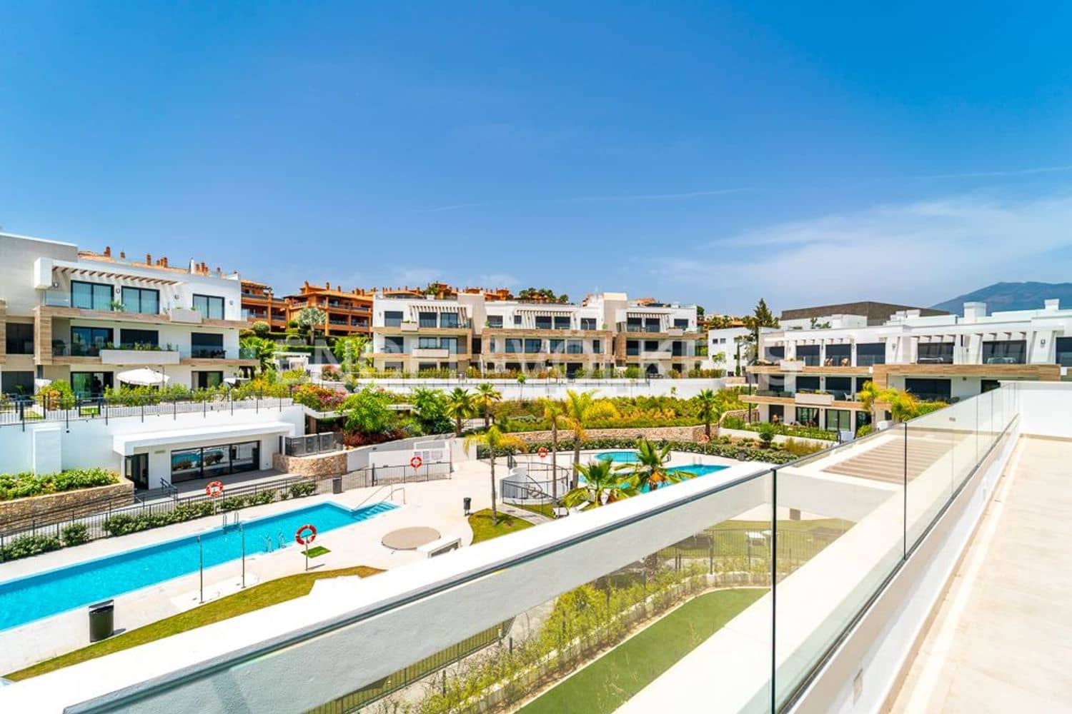 3 slaapkamer Appartement te koop in New Golden Mile met zwembad garage - € 895.000 (Ref: 9733494)