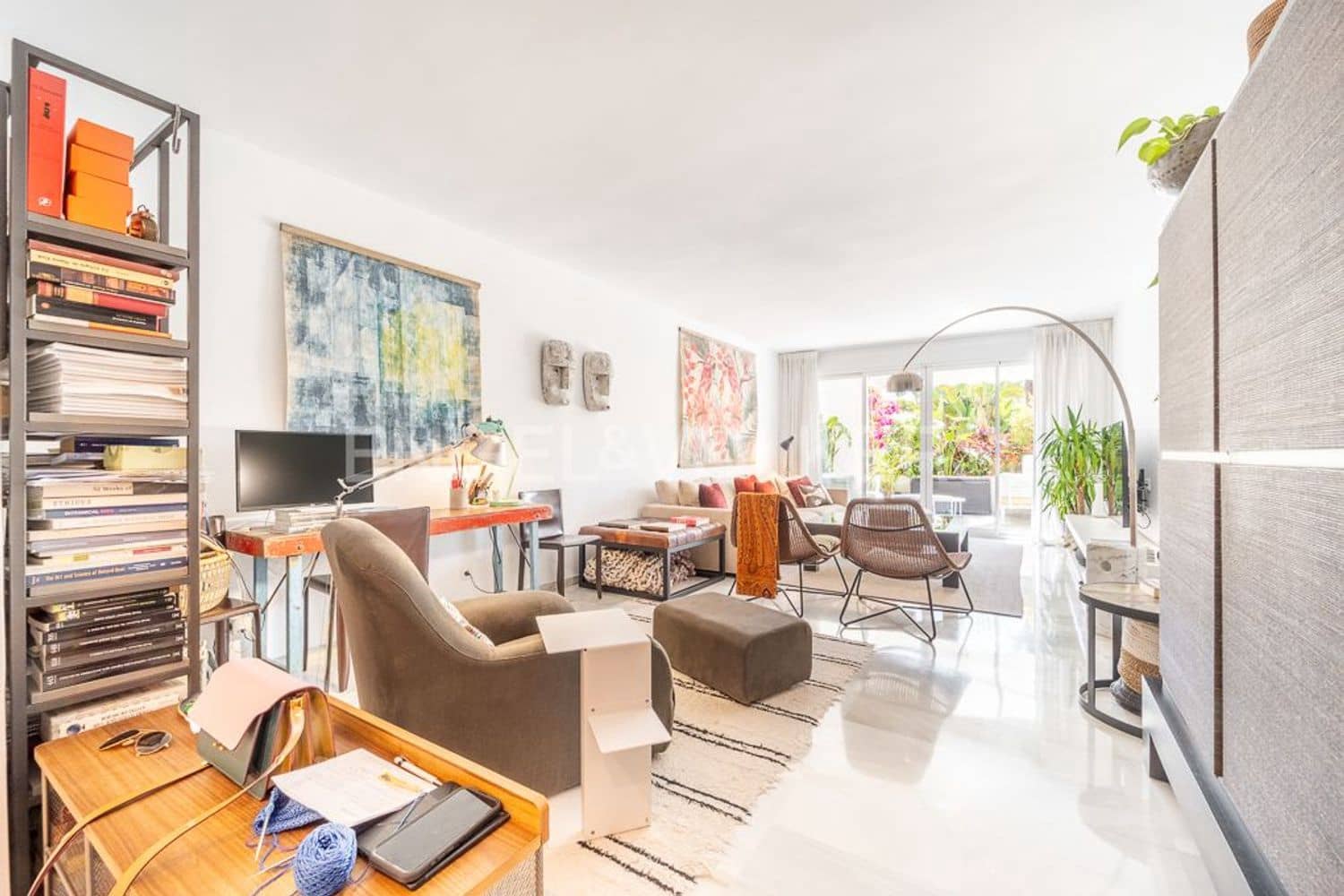 Apartamento de 2 habitaciones en New Golden Mile en venta con piscina garaje - 1.140.000 € (Ref: 9733496)