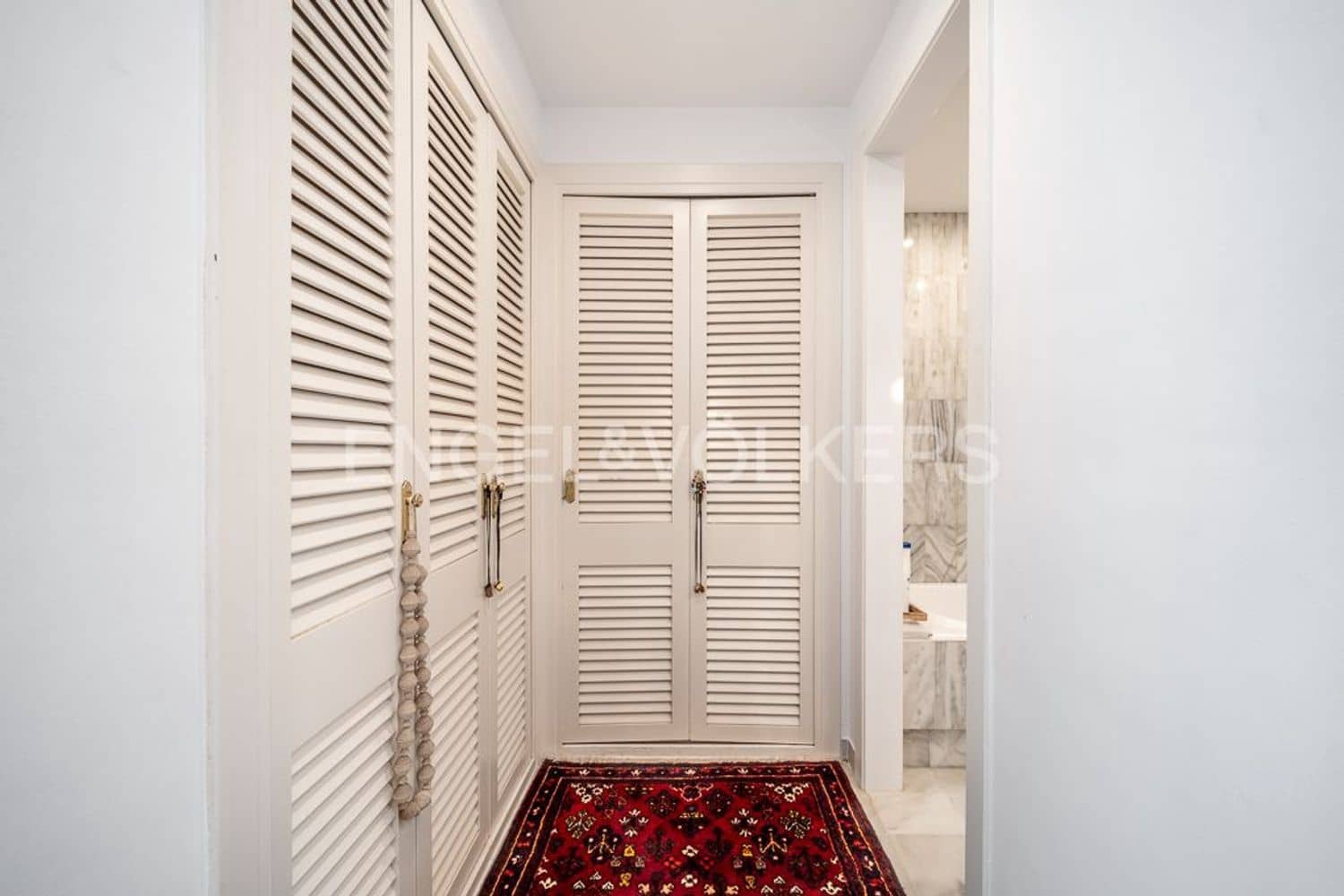 Apartamento de 2 habitaciones en New Golden Mile en venta con piscina garaje - 1.140.000 € (Ref: 9733496)