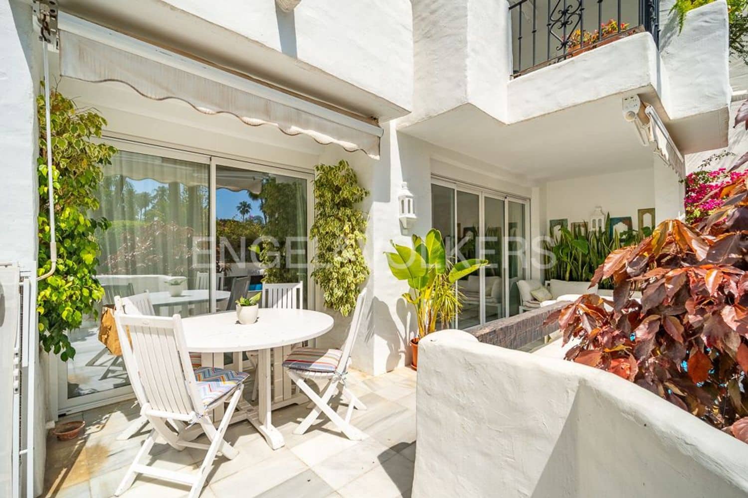 Apartamento de 2 habitaciones en New Golden Mile en venta con piscina garaje - 1.140.000 € (Ref: 9733496)