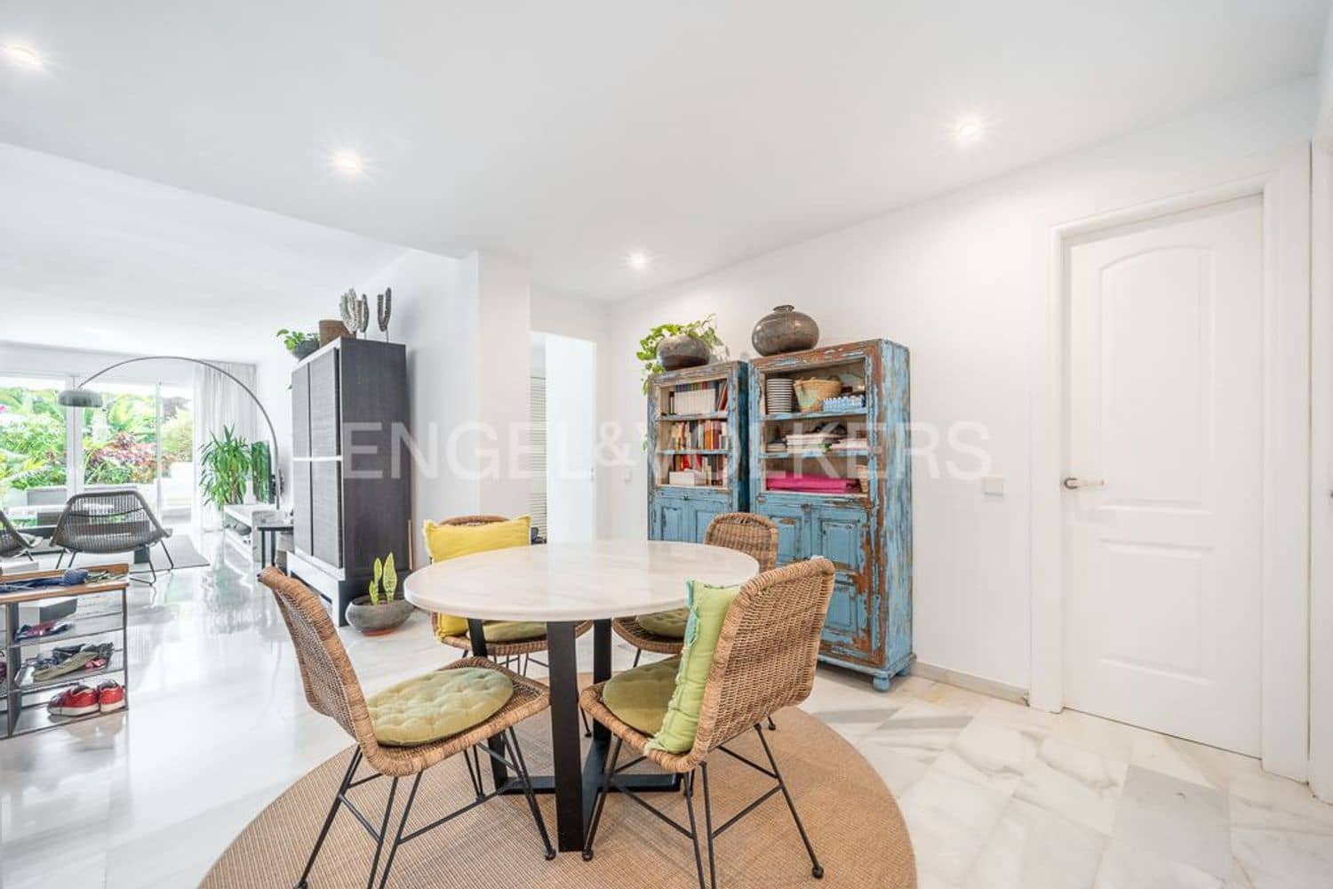 Apartamento de 2 habitaciones en New Golden Mile en venta con piscina garaje - 1.140.000 € (Ref: 9733496)