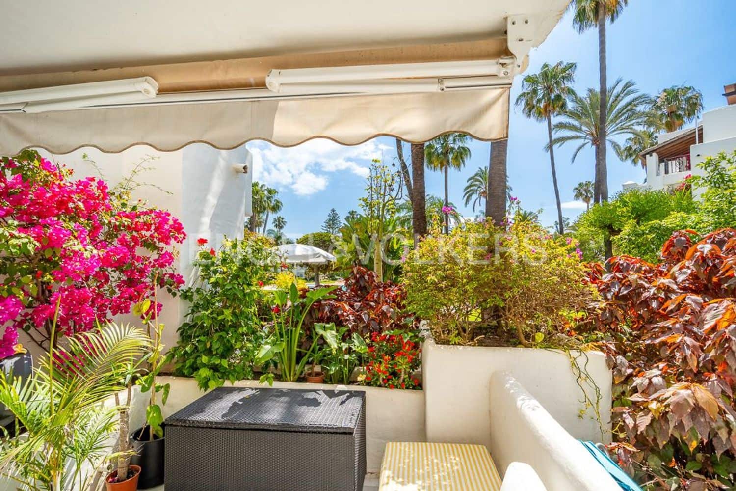 Apartamento de 2 habitaciones en New Golden Mile en venta con piscina garaje - 1.140.000 € (Ref: 9733496)