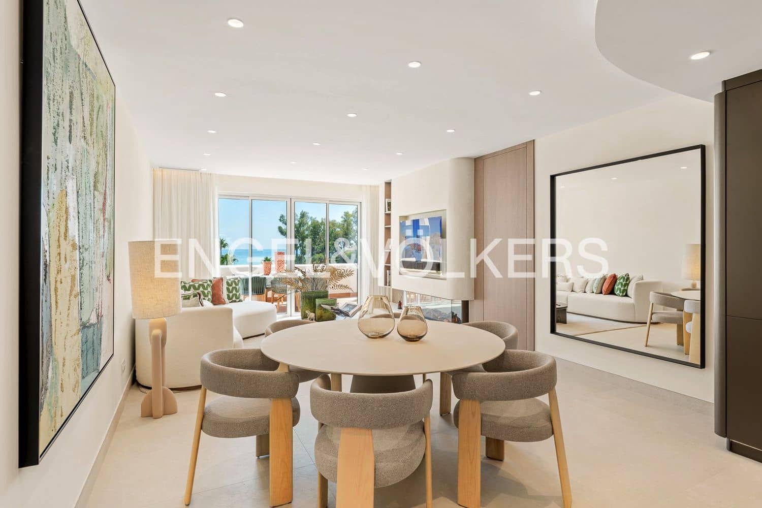 3 slaapkamer Appartement te koop in Estepona met zwembad garage - € 2.695.000 (Ref: 9733497)