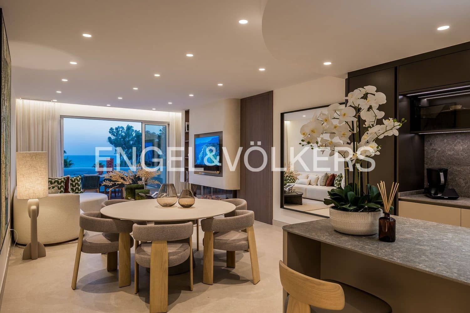 3 slaapkamer Appartement te koop in Estepona met zwembad garage - € 2.695.000 (Ref: 9733497)