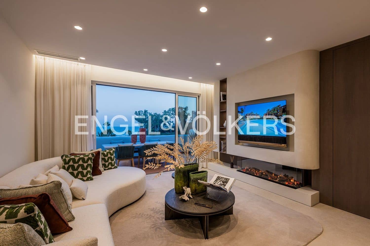 3 slaapkamer Appartement te koop in Estepona met zwembad garage - € 2.695.000 (Ref: 9733497)