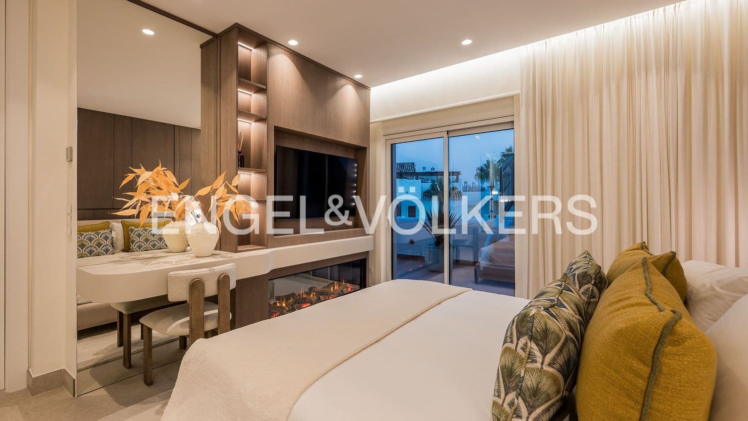 3 slaapkamer Appartement te koop in Estepona met zwembad garage - € 2.695.000 (Ref: 9733497)