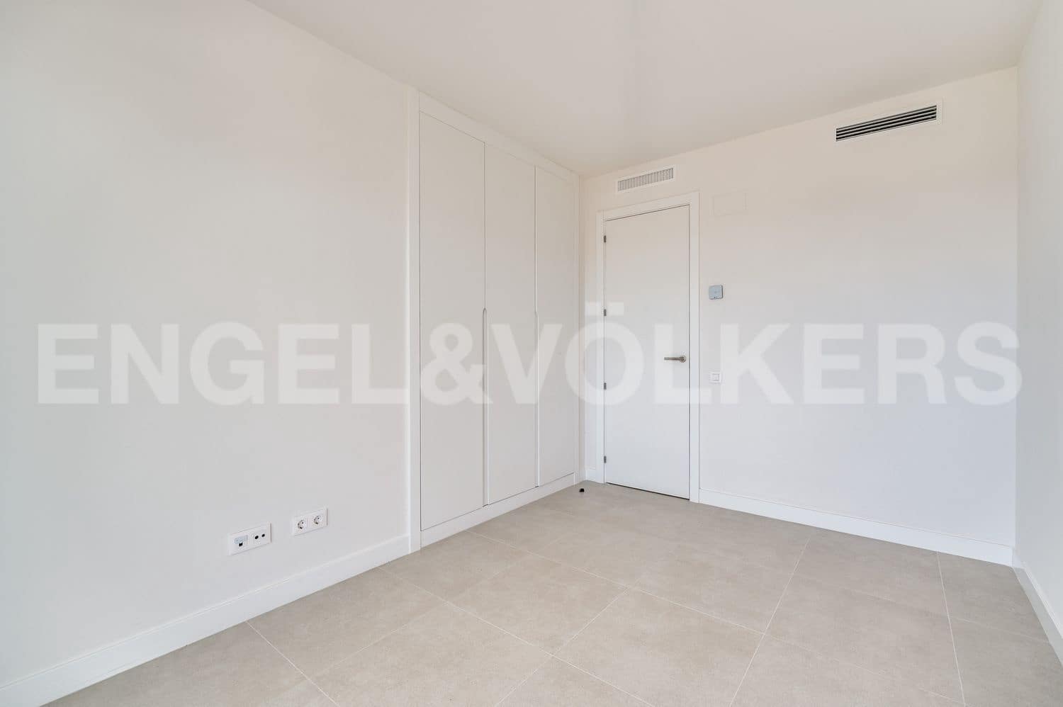 3 slaapkamer Appartement te koop in Estepona met zwembad garage - € 760.000 (Ref: 9733500)